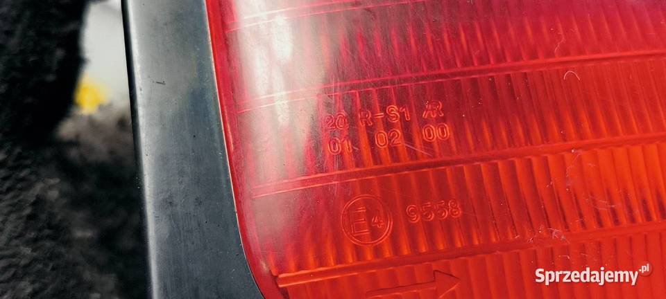 LAMPA PRAWA TYŁ MITSHUBISHI MONTERO Lipno