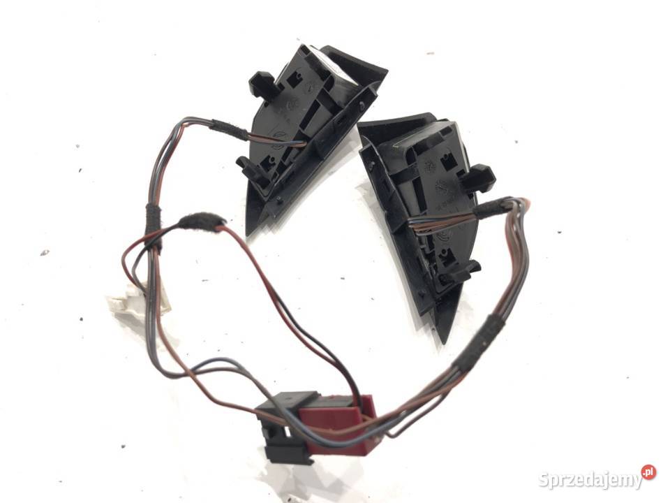 PRZEŁĄCZNIKI KIEROWNICY FIAT LINEA 70109010 osobowe