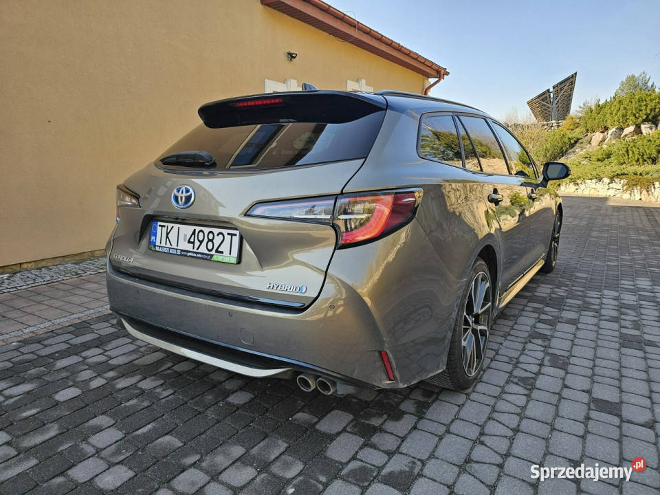 Toyota Corolla 20 Hybrid 184 Full Wersja sprzedam