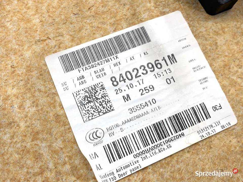 BOCZEK DRZWI PRAWY PRZÓD BMW F30 Hatchback 1118 Motoryzacja podkarpackie sprzedam