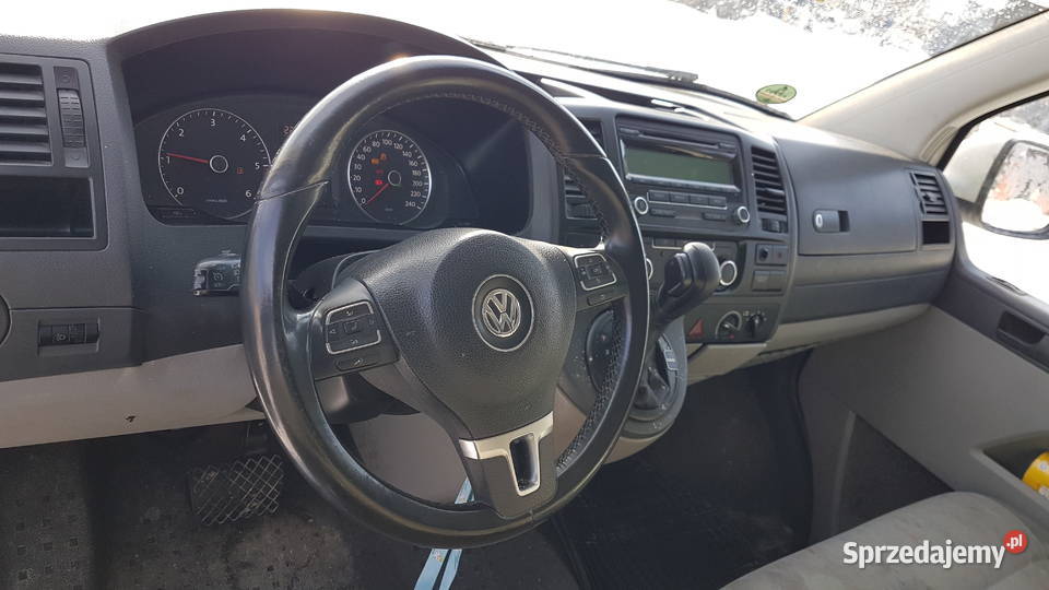 Volkswagen transporter 20 tdi karetka pogotowia Świdnik