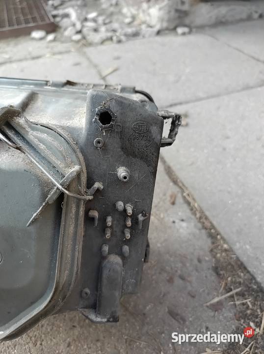 Lampa prawa Mercedes W124 Wielgomłyny sprzedam