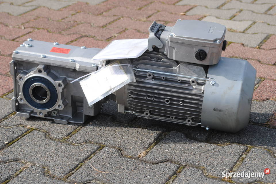 Motoreduktor kątowy 11kw 304obrmin firmy siemens lubuskie Kargowa