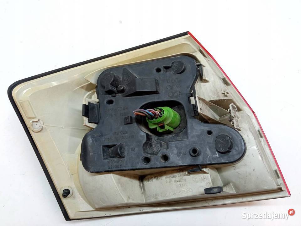 LAMPA TYŁ KOMPLET SEDAN BLACK Audi A4 II sprzedam