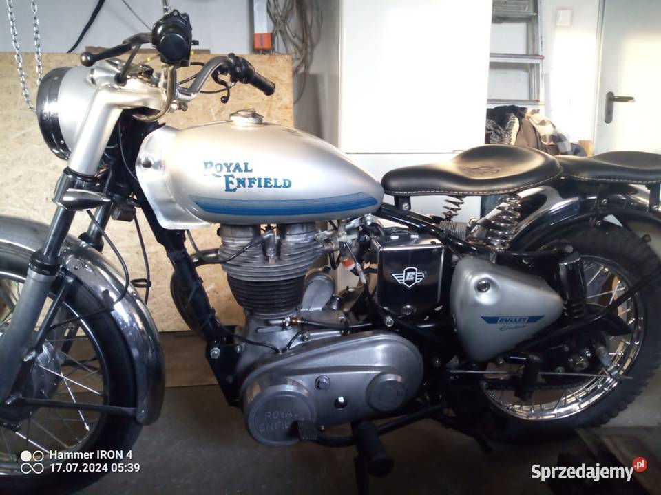 Junak M10Royal Enfield