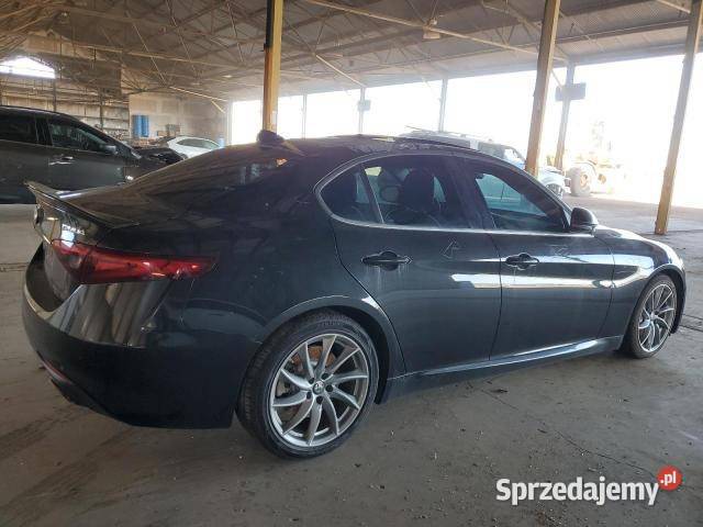 ALFA ROMEO GIULIA produkcji 2017 z USA Warszawa