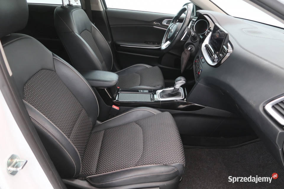 Kia Ceed 15 TGDI gniazdo USB Zabrze sprzedam