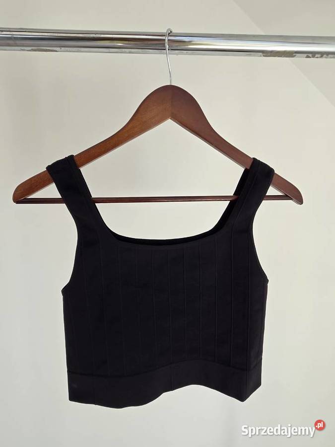 Czarny top crop top bluzka na ramiączkach Liszki