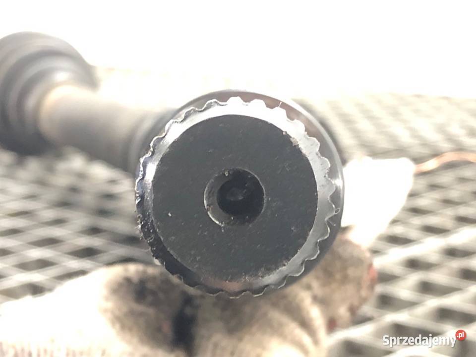 PÓŁOŚ PRAWY PRZÓD FORD FOCUS C 16 109 0307