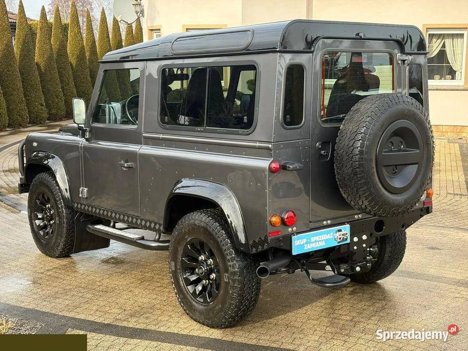 Land Rover Defender Limited Edition 90 DPF E 122 Krotoszyn