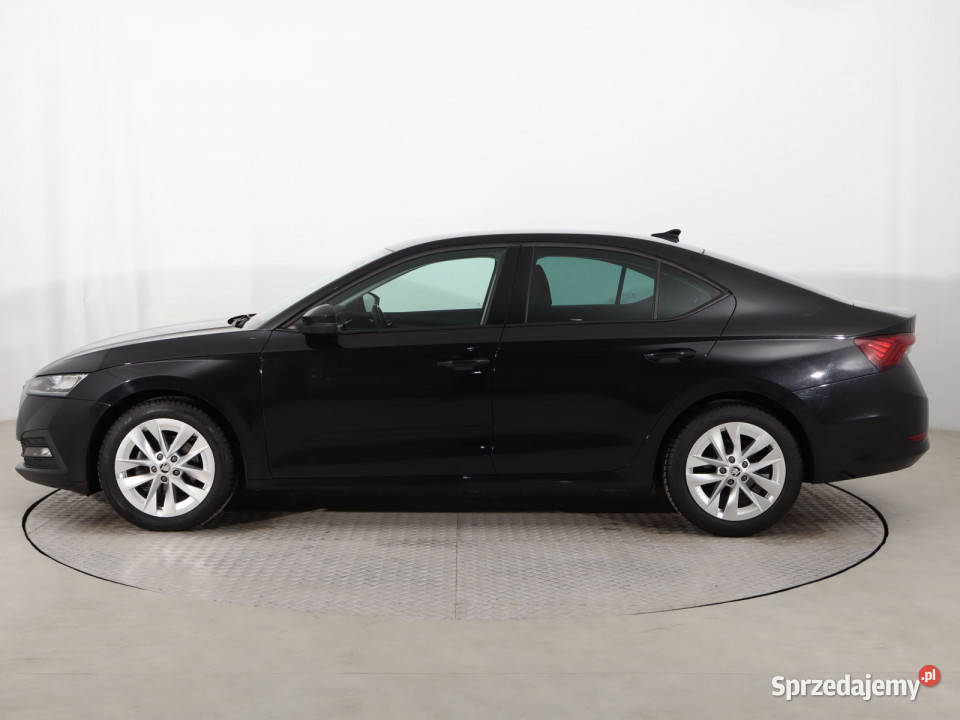 Skoda Octavia 15 TSI manualna