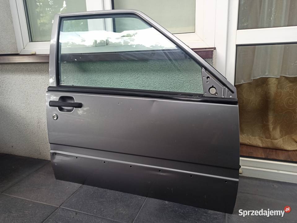 Volvo 740 940 drzwi przednie prawe pasażera Sieradz