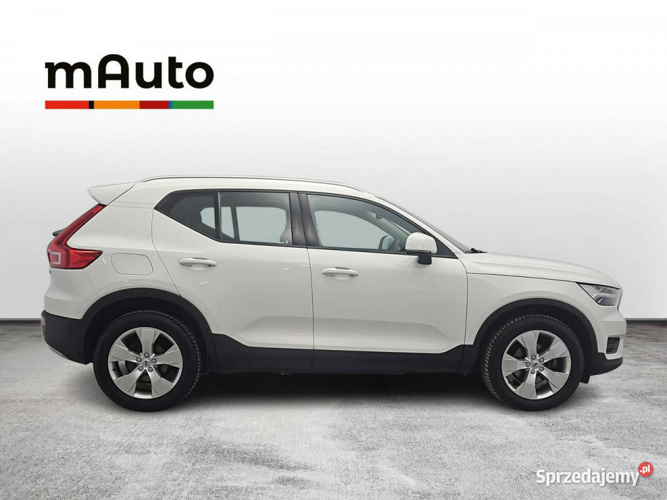 Volvo XC 40 T3 Momentum Pro aut Z Polskiego ESP Warszawa sprzedam