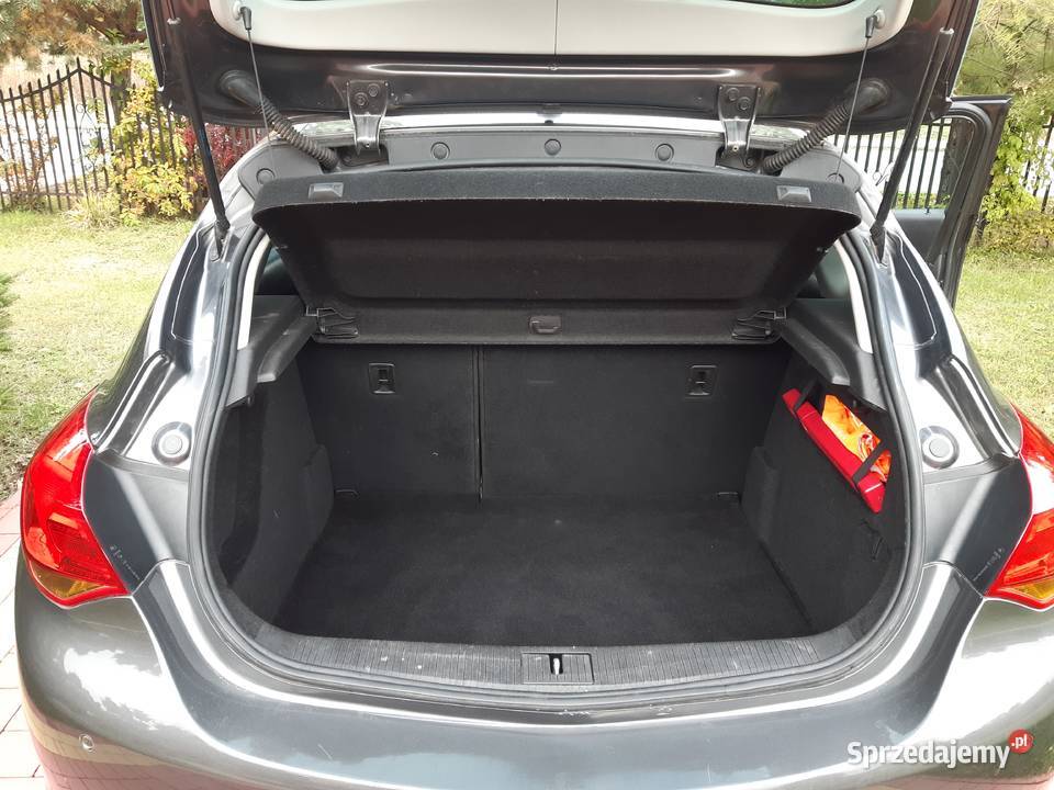 Opel Astra J 14 ecoflex 99282 Bogate Wyposażenie nieuszkodzony Ożarów