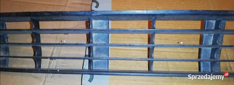 Kratka atrapa zderzaka lewa Audi 100 c4 sedan Sanok sprzedam