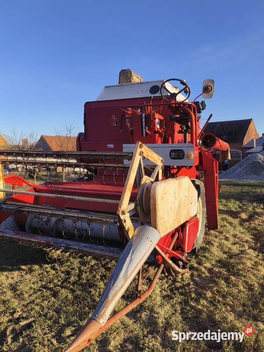 Kombajn zbożowy International 321case Piskorzyna