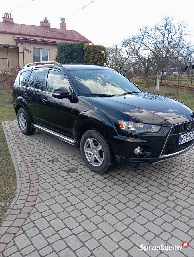 Mitsubishi Outlander Świlcza