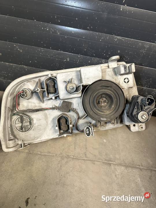 10032080 Reflektory suzuki grand vitara KOITO Łazy