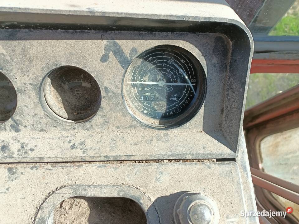 Mtz 82 z ładowaczem czołowym zarejestrowany łódzkie Górki Duże