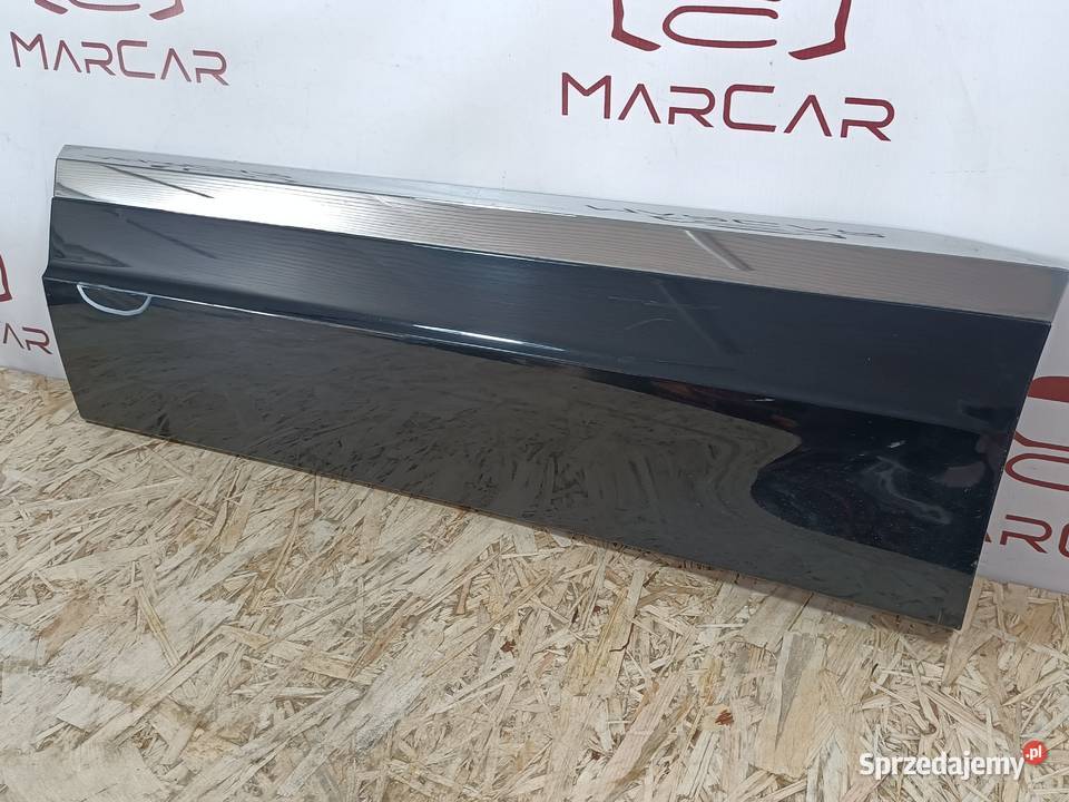 VOLKSWAGEN TOUAREG III 20 LISTWA DRZWI LEWY TYŁ