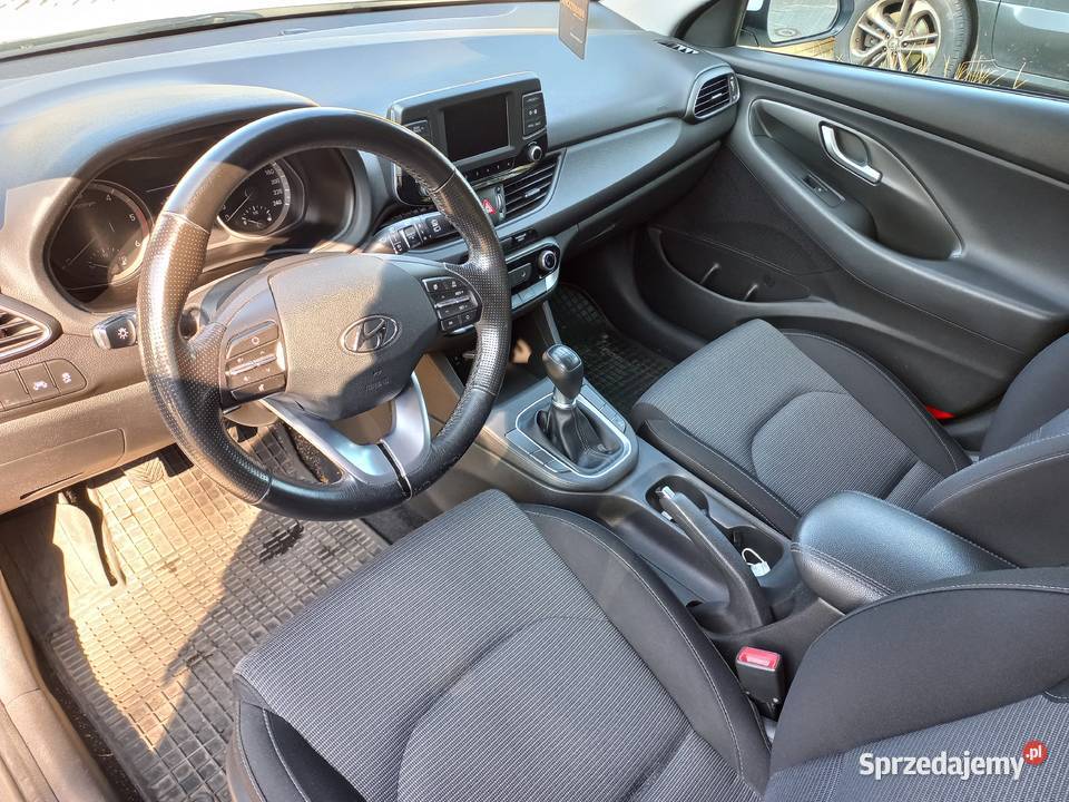 Hyundai i30 2017r salon 16 CRDI 110 i30 pomorskie Gdynia