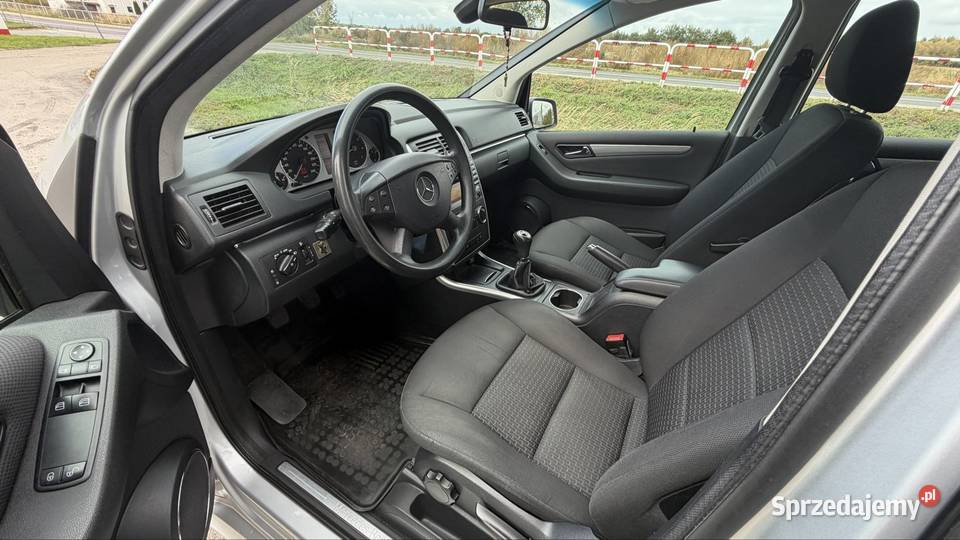 Raty 17 benz 130 klimatyzacja Pięknie utrzymany immobilizer wielkopolskie Masłowo sprzedam