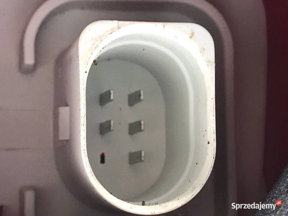 LAMPA TYŁ LEWA WEWNĘTRZNA AUDI A8 D4 4H0945093