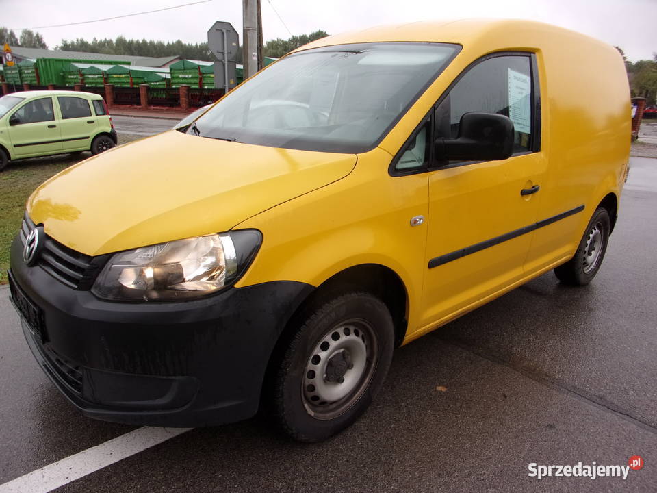 Samochód dostawczociężarowy Volkswagen Caddy w ASR (kontrola trakcji)