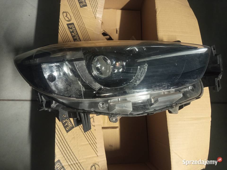 Lampa prawa Mazda Gdynia