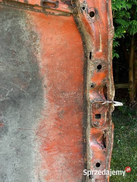 sprzedam klapę przednią i klapę bagaznika do części blacharskie Warszawa