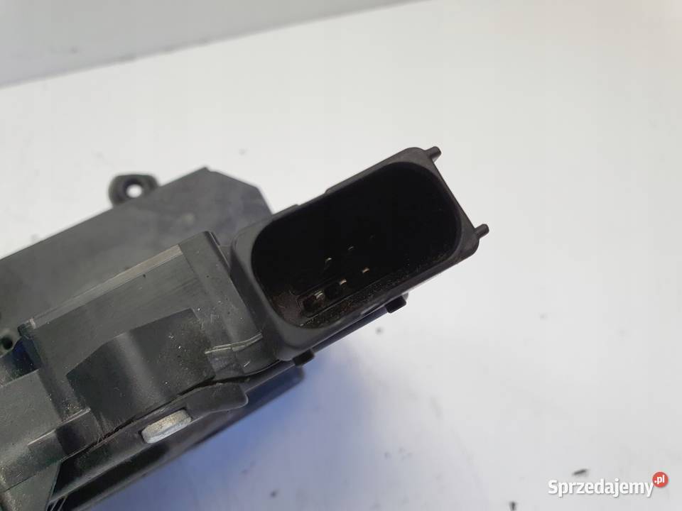 Opel Corsa D ZAMEK DRZWI prawy przód PASAŻERA lubelskie Rudka sprzedam