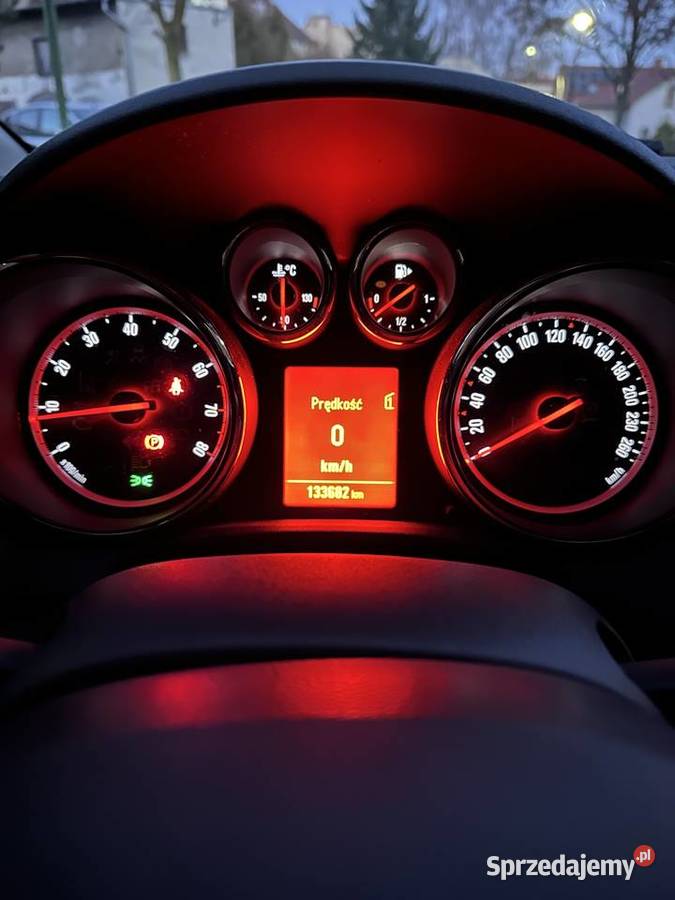 OPEL ASTRA J 2014 1364cm3 opolskie