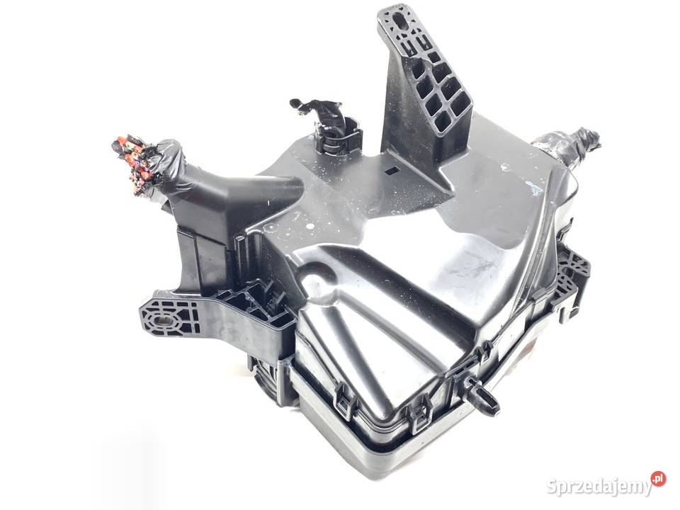 SKRZYNKA BEZPIECZNIKÓW HYUNDAI ELANTRA VII