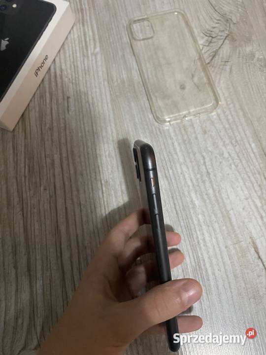 iPhone 11 64 GB Stan Rossoszyca