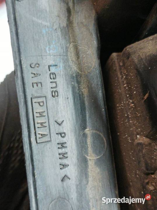 LAMPA TYŁ LEWA KOMBI Toyota Carina VI 19921996