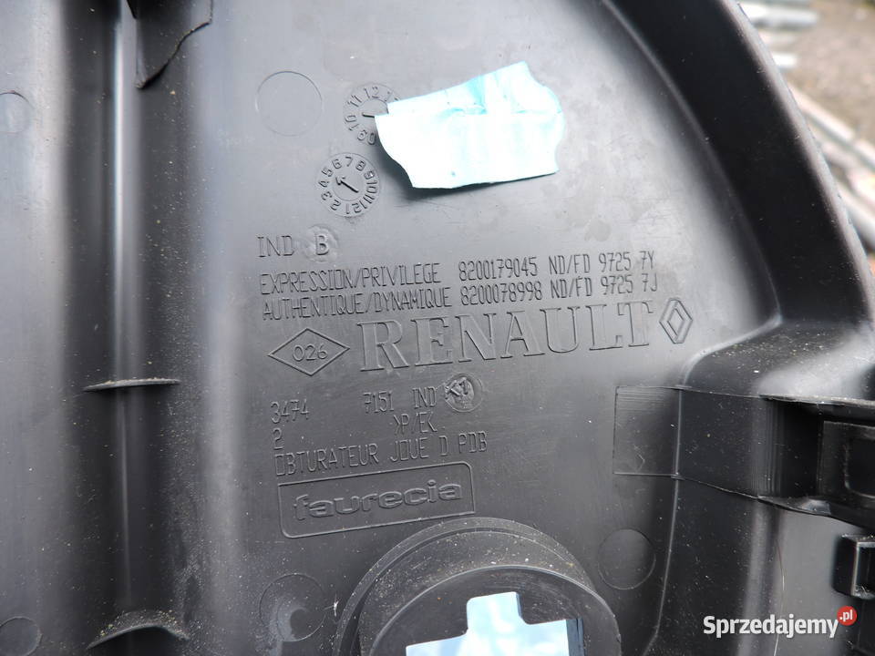 Osłona deski rozdzielczej Renault Megane II 19 Myszków