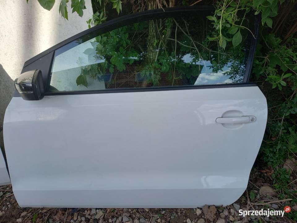 Sprzedam części zamienne wv polo R6 Częstochowa