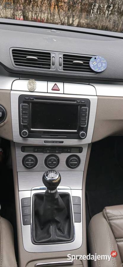 Passat b6 highline 2008r 19 tdi 105 5manual nieuszkodzony dolnośląskie Komorniki sprzedam
