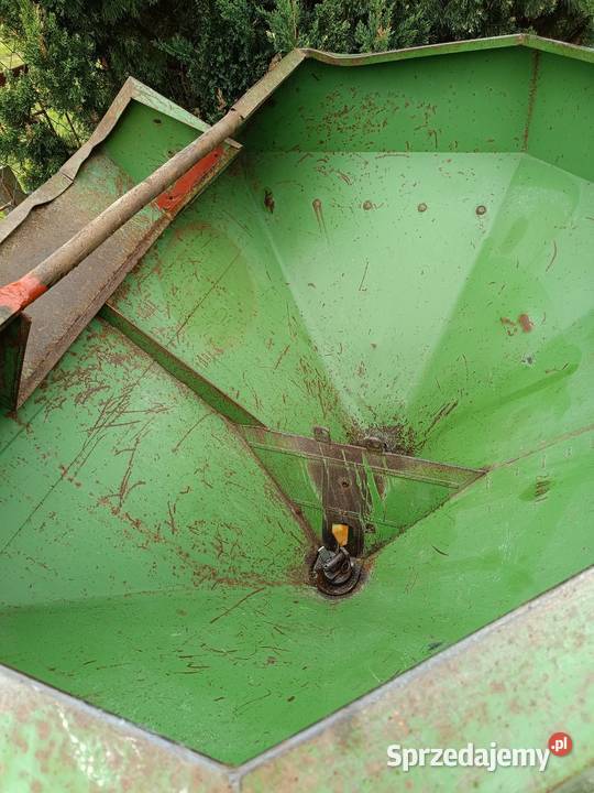 Rozsiewacz do nawozów Amazone ZAE Variant 1000l nieuszkodzony Rozsiewacze nawozów Kraśnik sprzedam