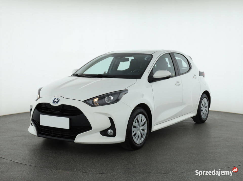 Toyota Yaris 15 VVTi Hybrid pełny VAT mazowieckie Piaseczno