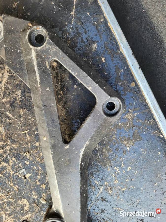 KAWASAKI ZEPHYR 1100 750 PODNÓŻEK TYŁ MOCOWANIE