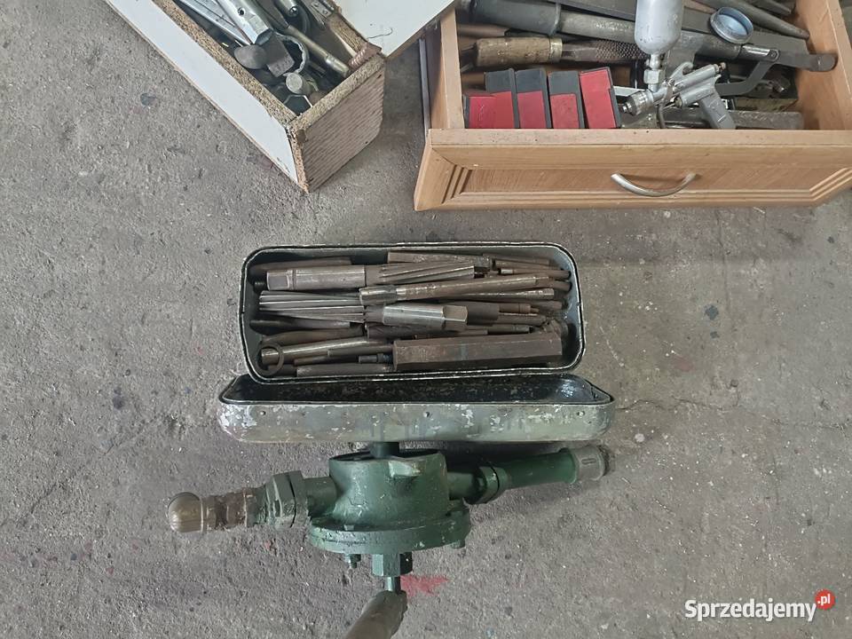 Wyprzedaż garażowa całość Gwintowniki pilniki łódzkie Zgierz sprzedam