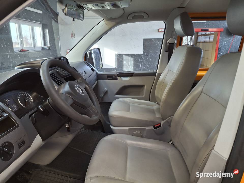 Volkswagen Transporter T5 Lift Doka Brygadówka pomorskie Sierakowice