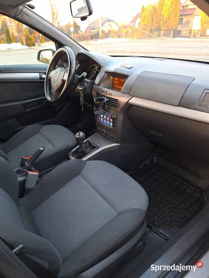 Opel Astra 16 benzynaklimatyzacjaniski przebieg podkarpackie Dębica