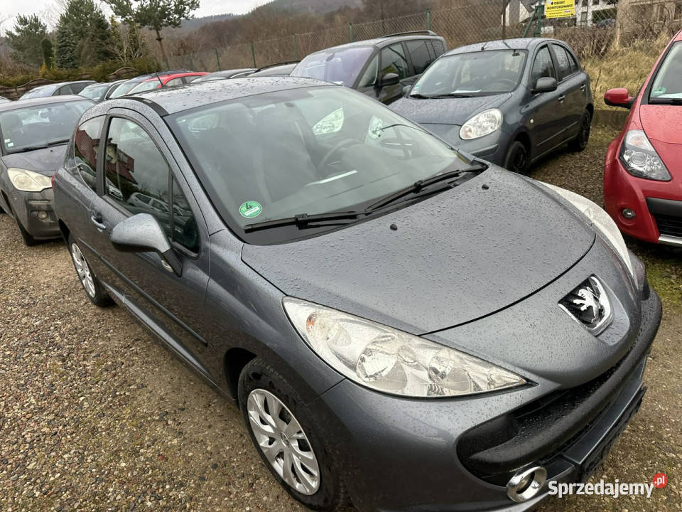 Peugeot 207 Oszczędna benzyna klimatyzacja 180000km