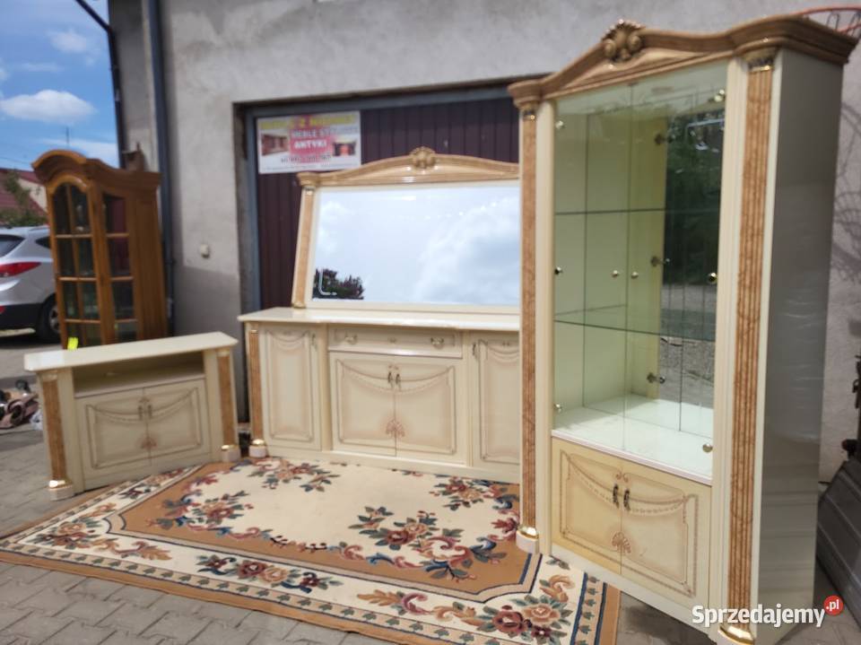 Komplet mebli włoskich komoda witryna lustro Meble do salonu kujawsko-pomorskie Sypniewo sprzedam