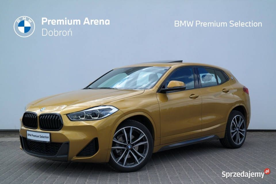 BMW X2 sDrive18i M Sport Galvanic Gold Panorama