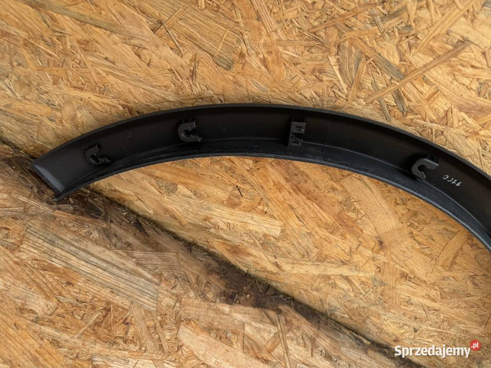 Listwa błotnika tył prawa rh Ford custom Rok produkcji 2023
