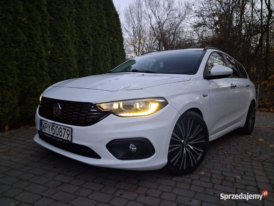 Pakiet pięciu ciekawych samochodów w dwóch Głowienka