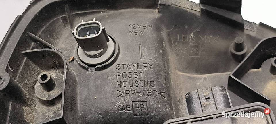 LAMPA LEWA PRZÓD SUZUKI IGNIS osobowe Lipno